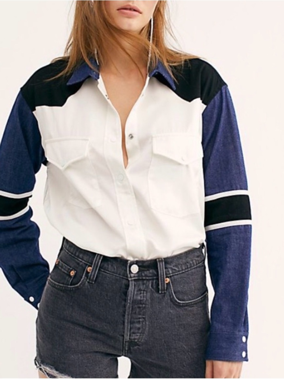 Levi's White, d mom and black Long Sleeve Button-Up Shirt